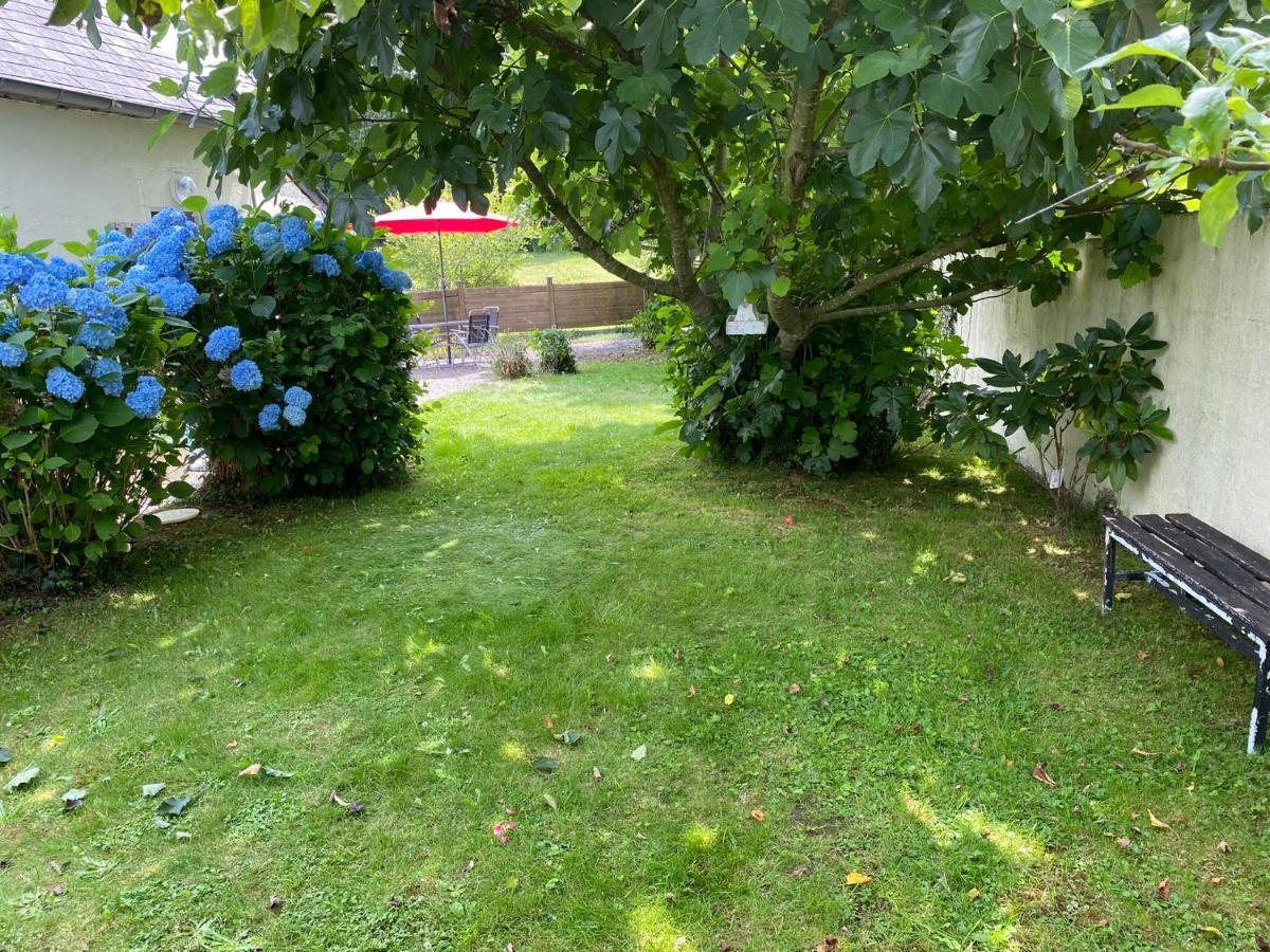 Mantilly Cottage Bagian luar foto